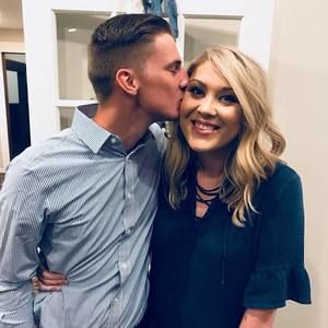 Meet your Posher, Carly